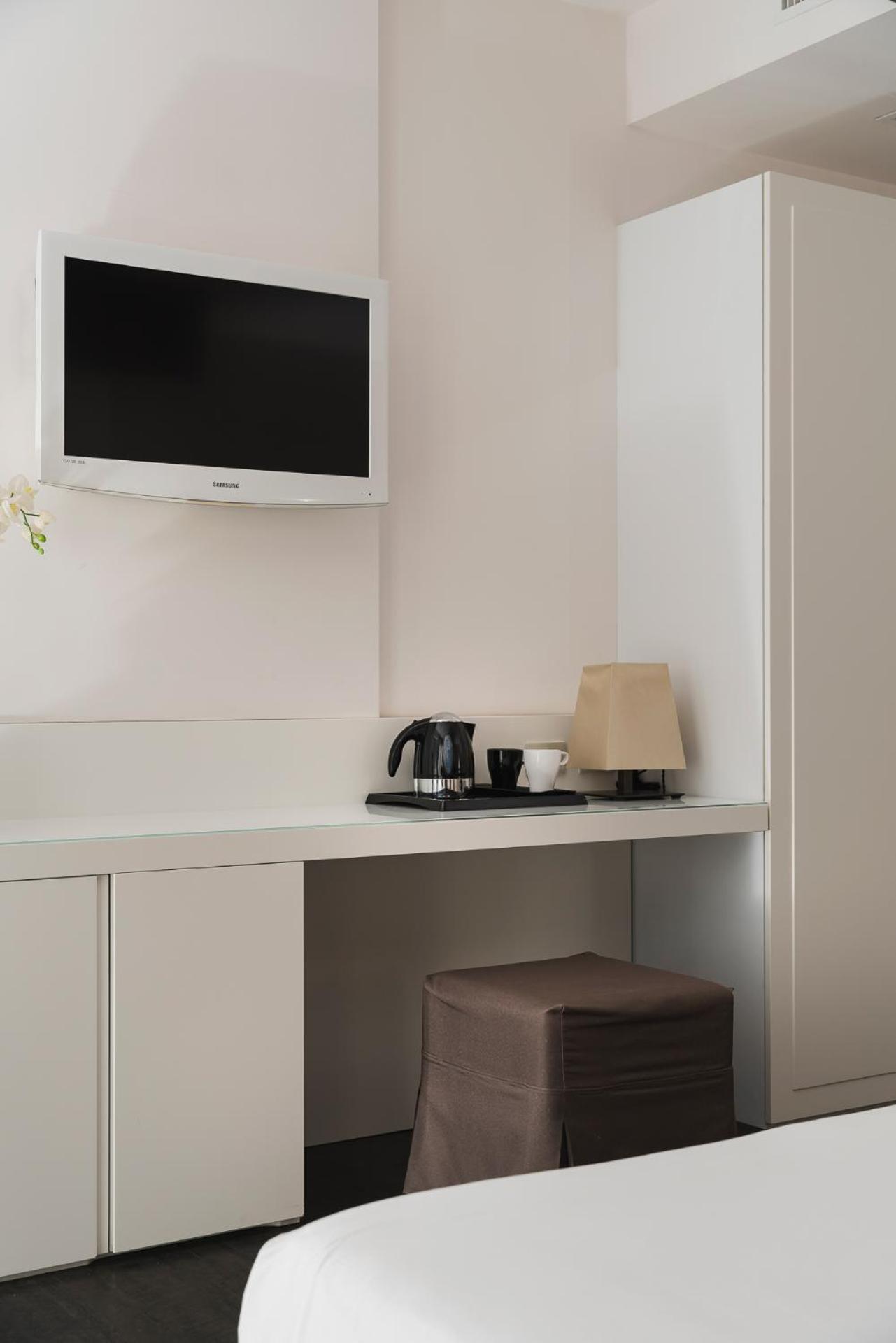 Ines Hotel 3*